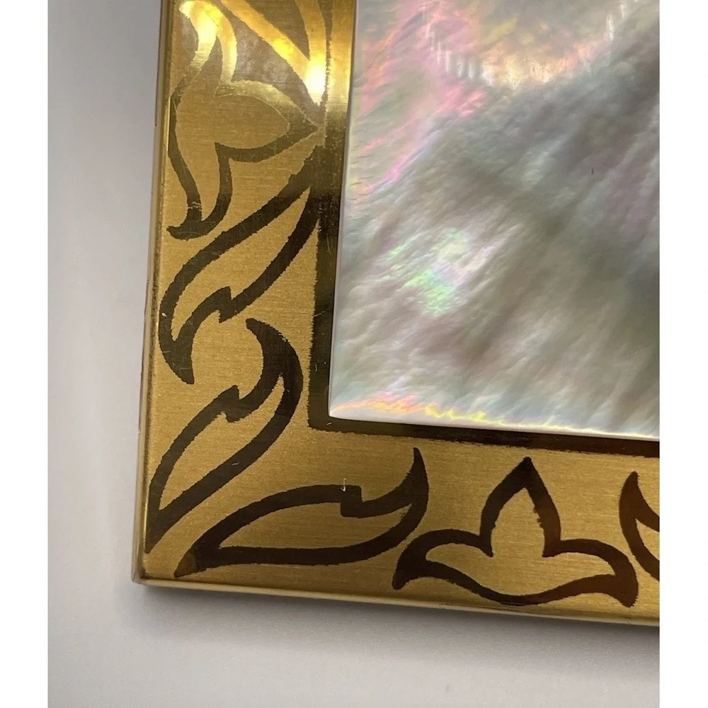 Vintage Elgin American Gold Tone‎ Etched Makeup Compact Mirror Mother Of Pearl